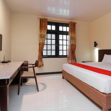 Reddoorz Plus Near Halim Perdanakusuma 2 Jakarta Ngoại thất bức ảnh