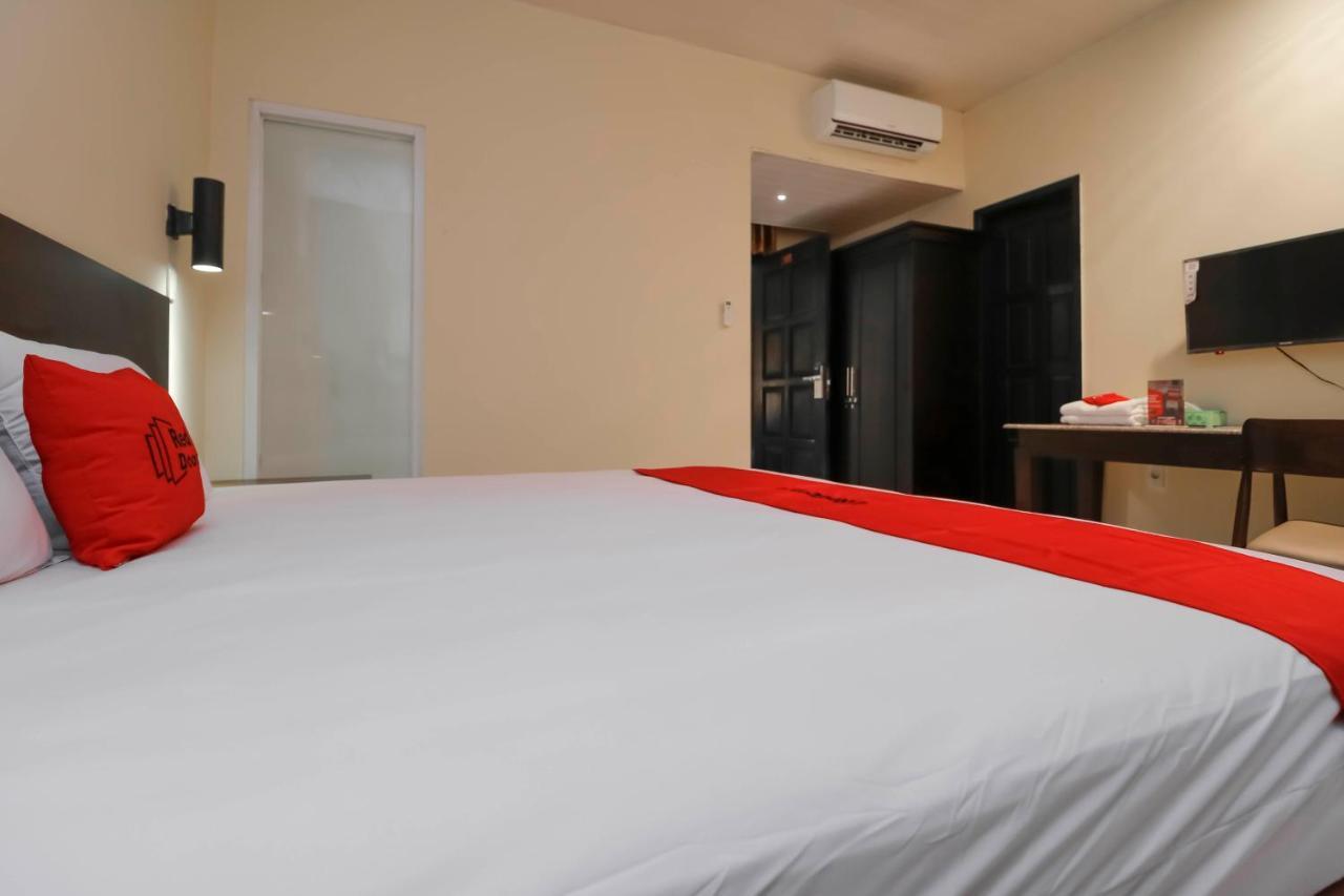 Reddoorz Plus Near Halim Perdanakusuma 2 Jakarta Ngoại thất bức ảnh