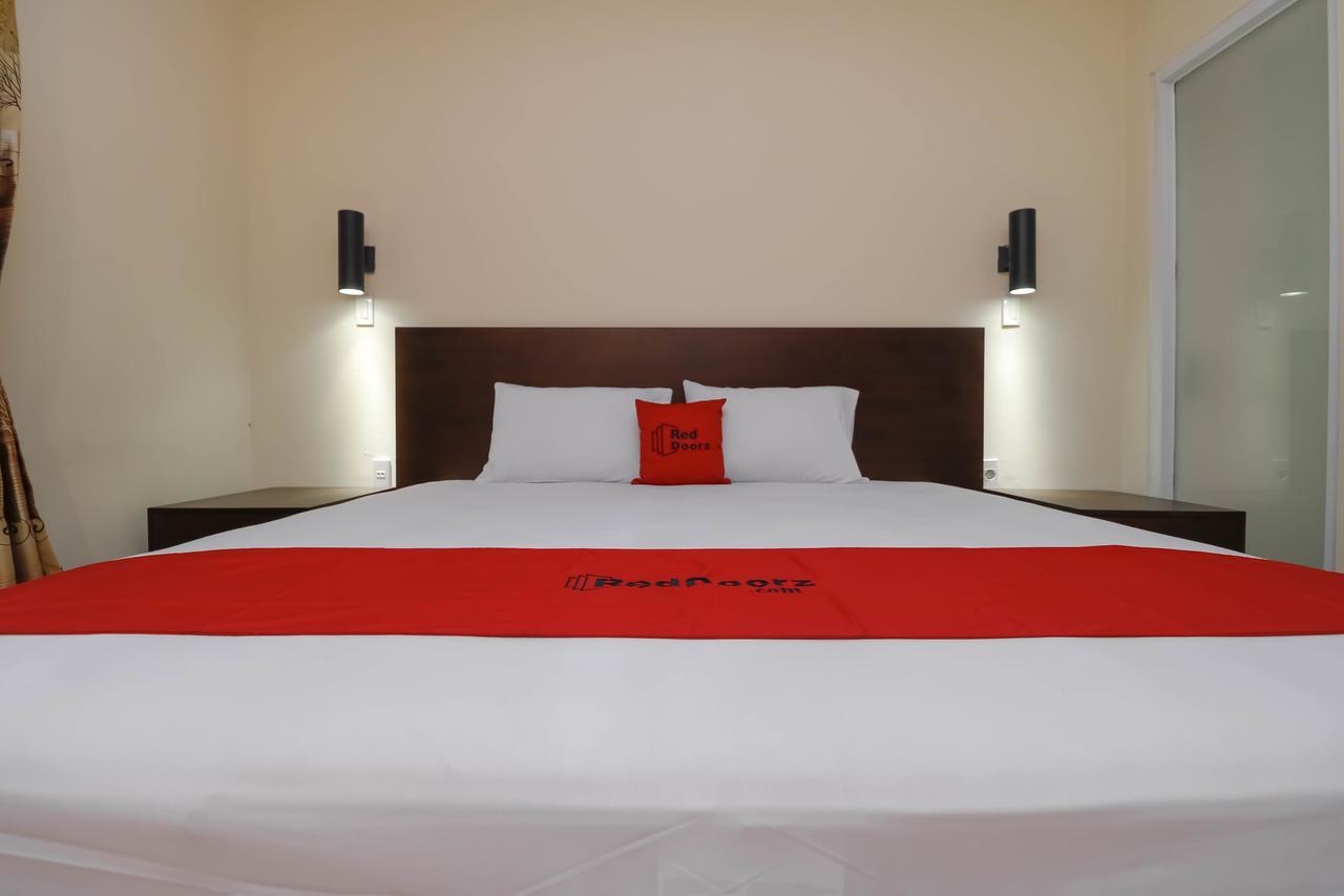 Reddoorz Plus Near Halim Perdanakusuma 2 Jakarta Ngoại thất bức ảnh